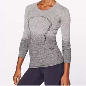 Lulu Swiftly Tech LS Crew. Size 8